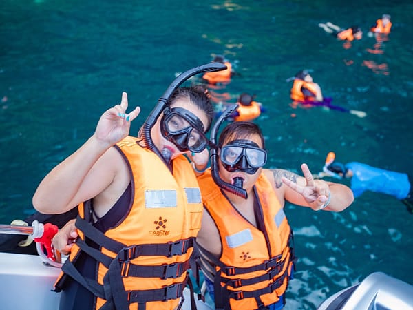 Pic - Sea Star - Phi Phi - Bamboo - Pileh - One Day Trip - Best Phuket Travel (4)