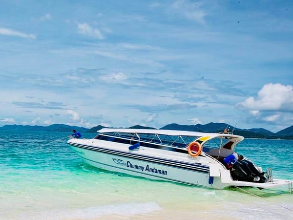 Pic - Phi Phi Maya Khai Islands Day Trip - Chummy Andaman - Best Phuket Travel (4)