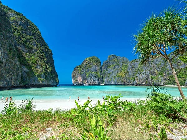 Maya Bay 1 - SAWANU - Best Phuket Travel