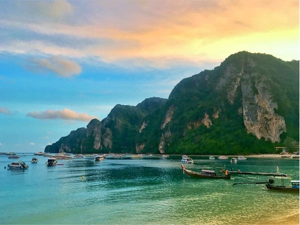 Arisa - Phi Phi Sunset - Best Phuket Travel (2)