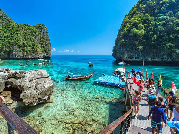 Pic - Maya Bay 2 - SAWANU - Best Phuket Travel