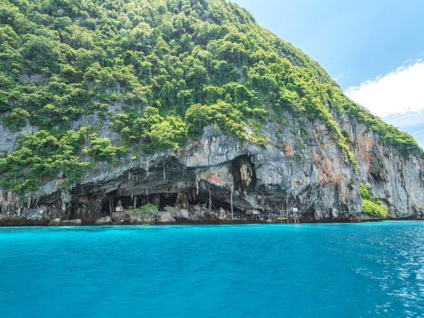 Pic - James Bond 8 - SAWANU - Best Phuket Travel