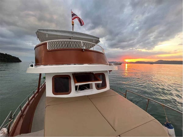 Pic - Phuket Patri - Dinner Sunset 1 - Best Phuket Travel