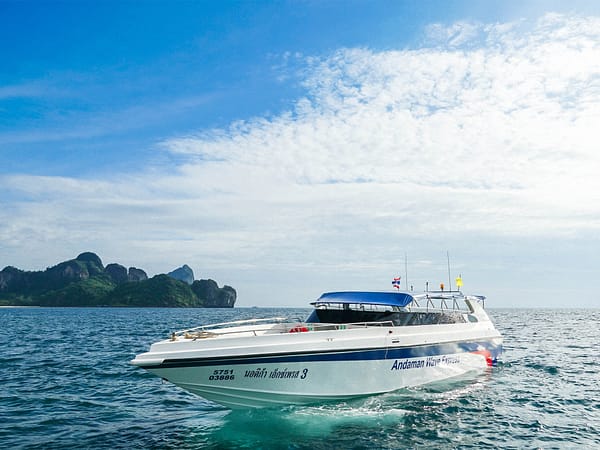 Pic - Speedboat - Andaman Wave - Best Phuket Travel (8)