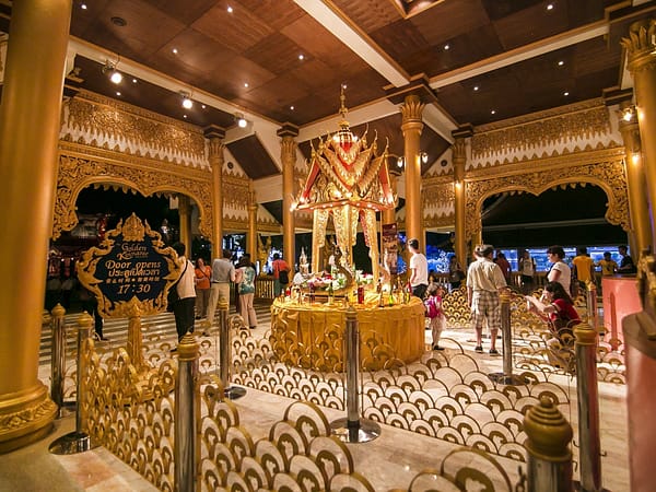 Pic - Phuket Fantasea - Golden Kinnaree - Best Phuket Travel (2)