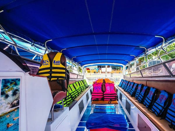 Pic - Ruangsri Travel - Boat (2)