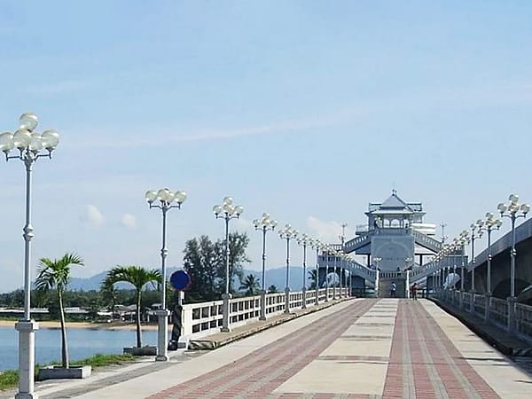 Pic - Sarasin Bridge - Khaosok Discovery - Best Phuket Travel
